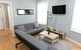 Mins To Nyc - Stylish 3 Bedroom Haven